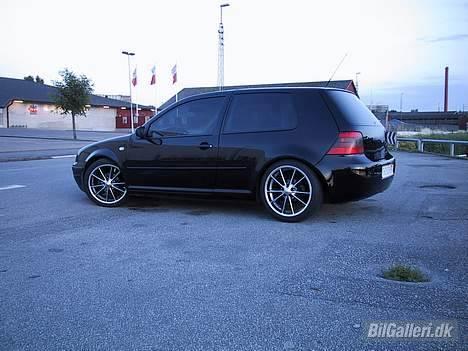 VW Golf IV SOLGT billede 2