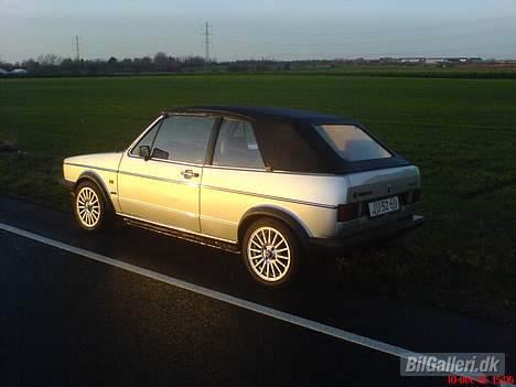 VW Golf I cabriolet billede 2