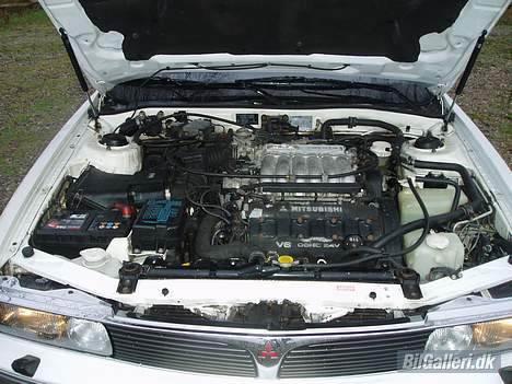 Mitsubishi Sigma 3.0 V6 24v solgt billede 8