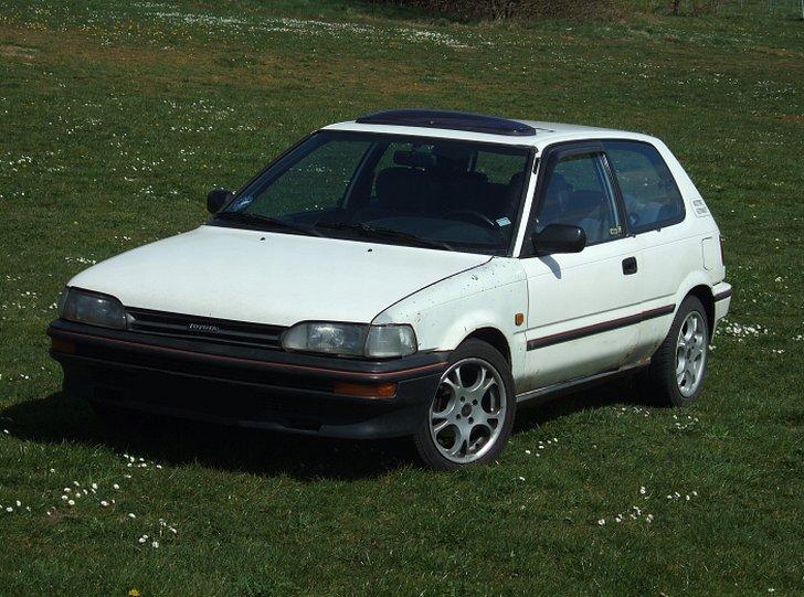 Toyota Corolla XL 1.3 - Død billede 2