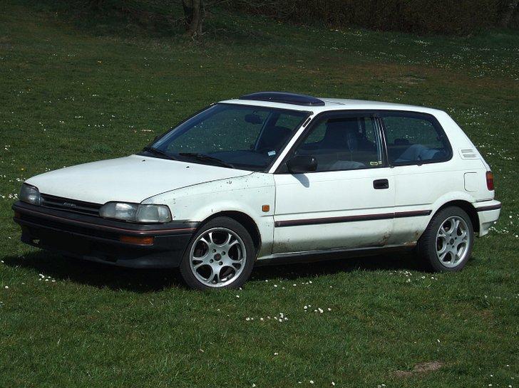 Toyota Corolla XL 1.3 - Død billede 3