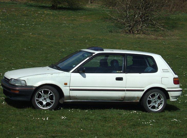 Toyota Corolla XL 1.3 - Død billede 5