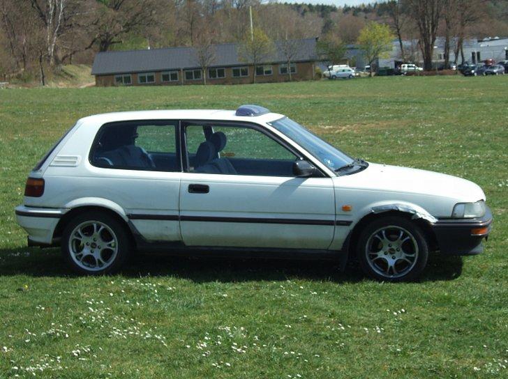 Toyota Corolla XL 1.3 - Død billede 7