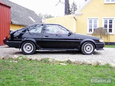 Toyota ae86 SOLGT - fra siden billede 4