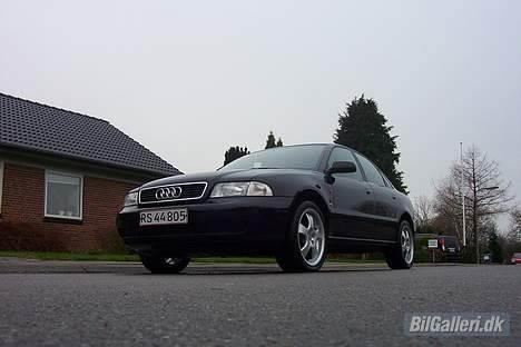 Audi A4 -->SOLGT<-- billede 1