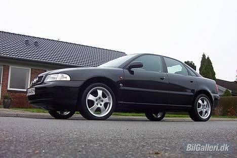Audi A4 -->SOLGT<-- billede 2