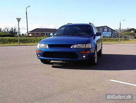 Toyota Corolla :D - Gammelt pic, li efter kofanger kom på og en grill jeg har bygget. billede 8