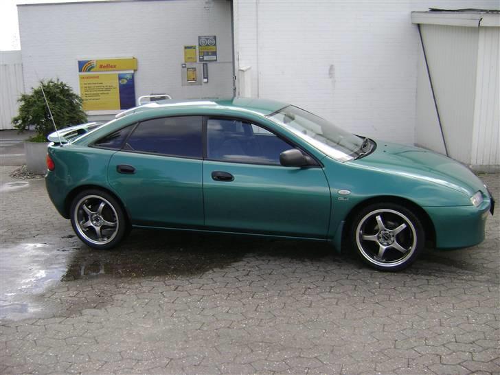 Mazda 323 F glx **SOLGT** billede 10