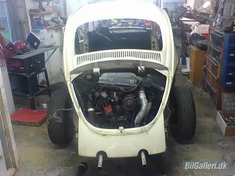 VW bobbel 1303 solgt billede 4