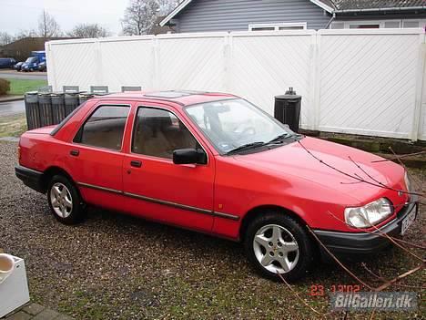 Ford Sierra 2,0 CL "SOLGT" billede 1