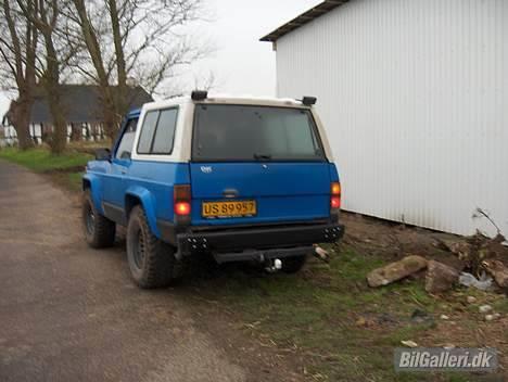 Nissan patrol gamle bil billede 2