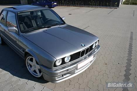 BMW E30 325i *SOLGT* billede 10