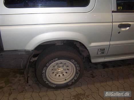 Mitsubishi pajero *solgt* billede 2