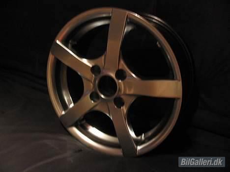 Peugeot 106 Rallye {SOLGT} - De nye fælge som kommer på til sommer.. billede 9