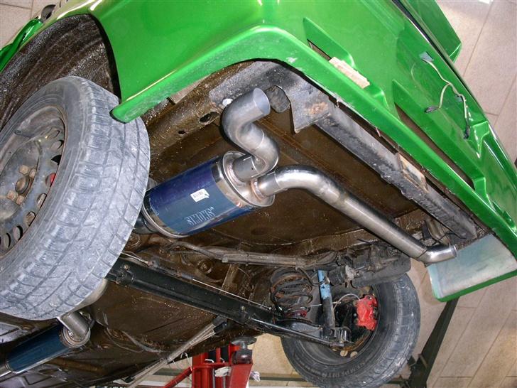 Opel Ascona C -- LET's go!! - 3" indgang og 2 x 2.5" Simons fordeler mellempotte. Fungerer som bagpotte. billede 9