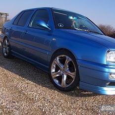 VW Vento "BLUE"