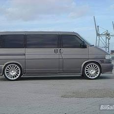 VW Transporter/Carvelle