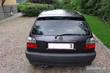 VW golf 1,8 - Billederne er lånt af den tidligere ejer. billede 4