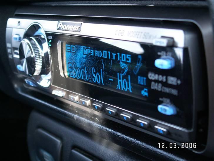 Nissan Sunny 1,6i SLX SOLGT - Pioneer DEH-P70BT med Bluetooth. billede 16