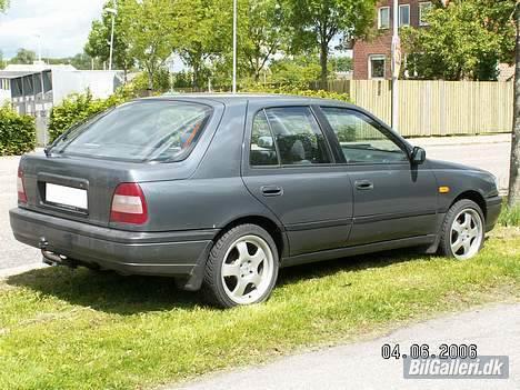 Nissan Sunny 1,6i SLX SOLGT billede 18