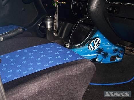 VW Vento "BLUE" - airbrush midter konsol billede 8