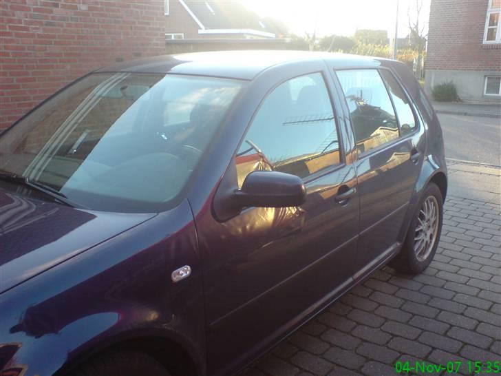 VW Golf 4 TDI SOLGT !!  billede 1