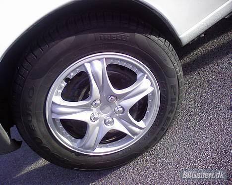 Peugeot 205 XL [Solgt] billede 7