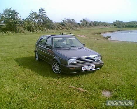 VW Golf 1,6 SOLGT! billede 1