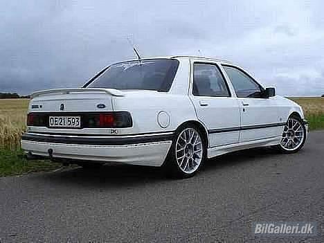 Ford Sierra 2,0I Doch SOLGT! billede 2