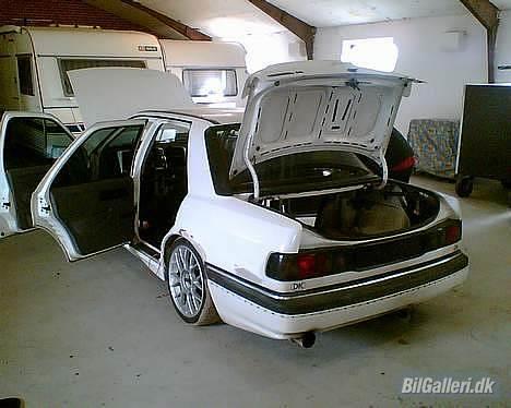Ford Sierra 2,0I Doch SOLGT! billede 6