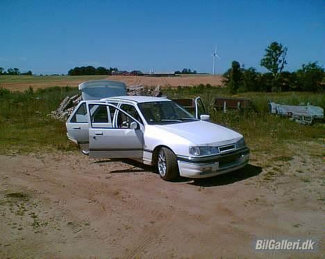 Ford Sierra 2,0I Doch SOLGT! billede 13