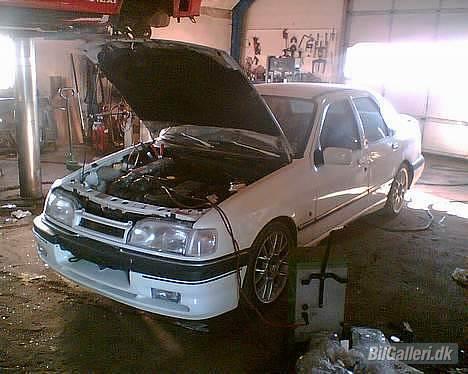 Ford Sierra 2,0I Doch SOLGT! billede 15