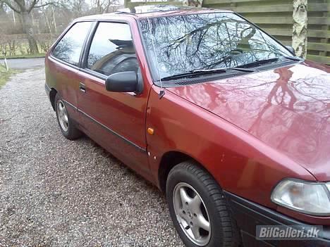 Hyundai Pony solgt billede 2