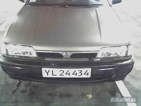 Nissan Sunny N14 (SOLGT) - front set fra oven billede 2