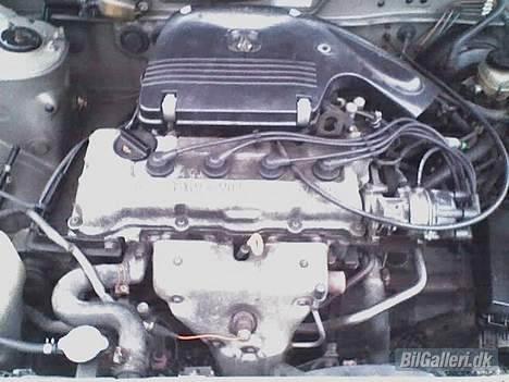 Nissan Sunny N14 (SOLGT) - GA14DS lille maskine,men køre sku godt det må man give den billede 12