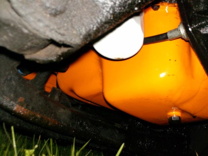 Opel kadett c limo - ja bunden af motoren fik også lige en sjat maling billede 4