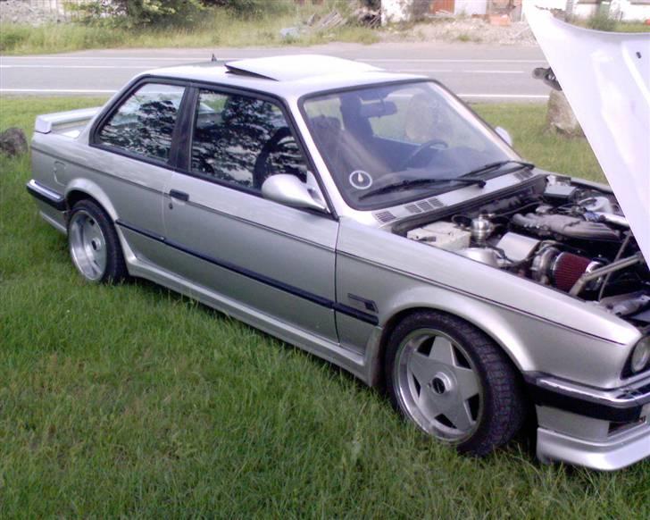 BMW e30 2.7 Turbo "DEMOLERET" - ;) den rykker sku billede 1