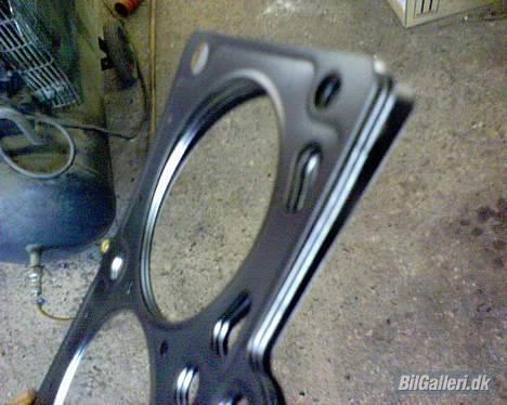 BMW e30 2.7 Turbo "DEMOLERET" - turbo toppakning billede 13