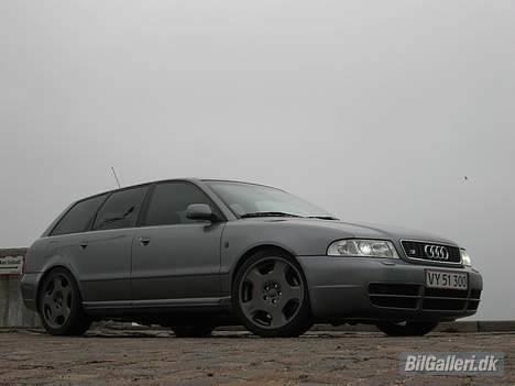 Audi A4 1,8T Quattro SOLGT billede 3