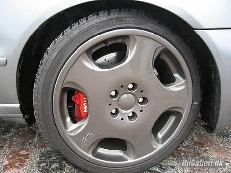 Audi A4 1,8T Quattro SOLGT billede 4