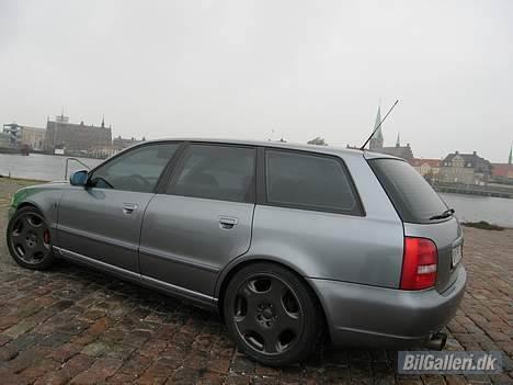 Audi A4 1,8T Quattro SOLGT billede 6