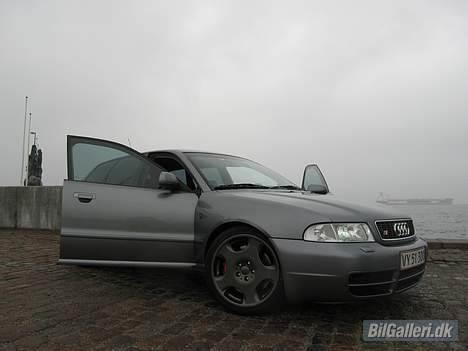 Audi A4 1,8T Quattro SOLGT billede 7
