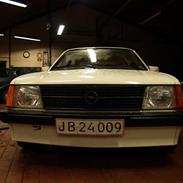 Opel kadett d 2-dørs - Til salg