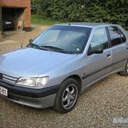 Peugeot 306