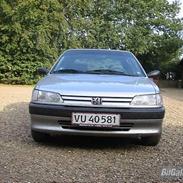 Peugeot 306