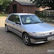 Peugeot 306