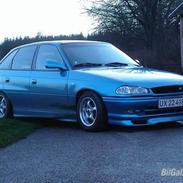 Opel Astra f