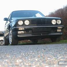 BMW E30 325i