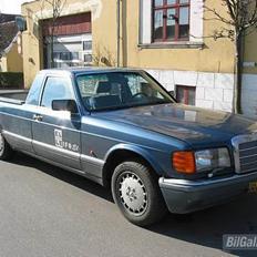 Mercedes Benz 560 sel pick up