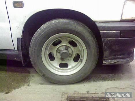 Daihatsu charade *død* billede 3